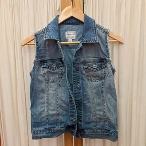 Melrose and Market Women's Sleeveless Denim Vest Size XS